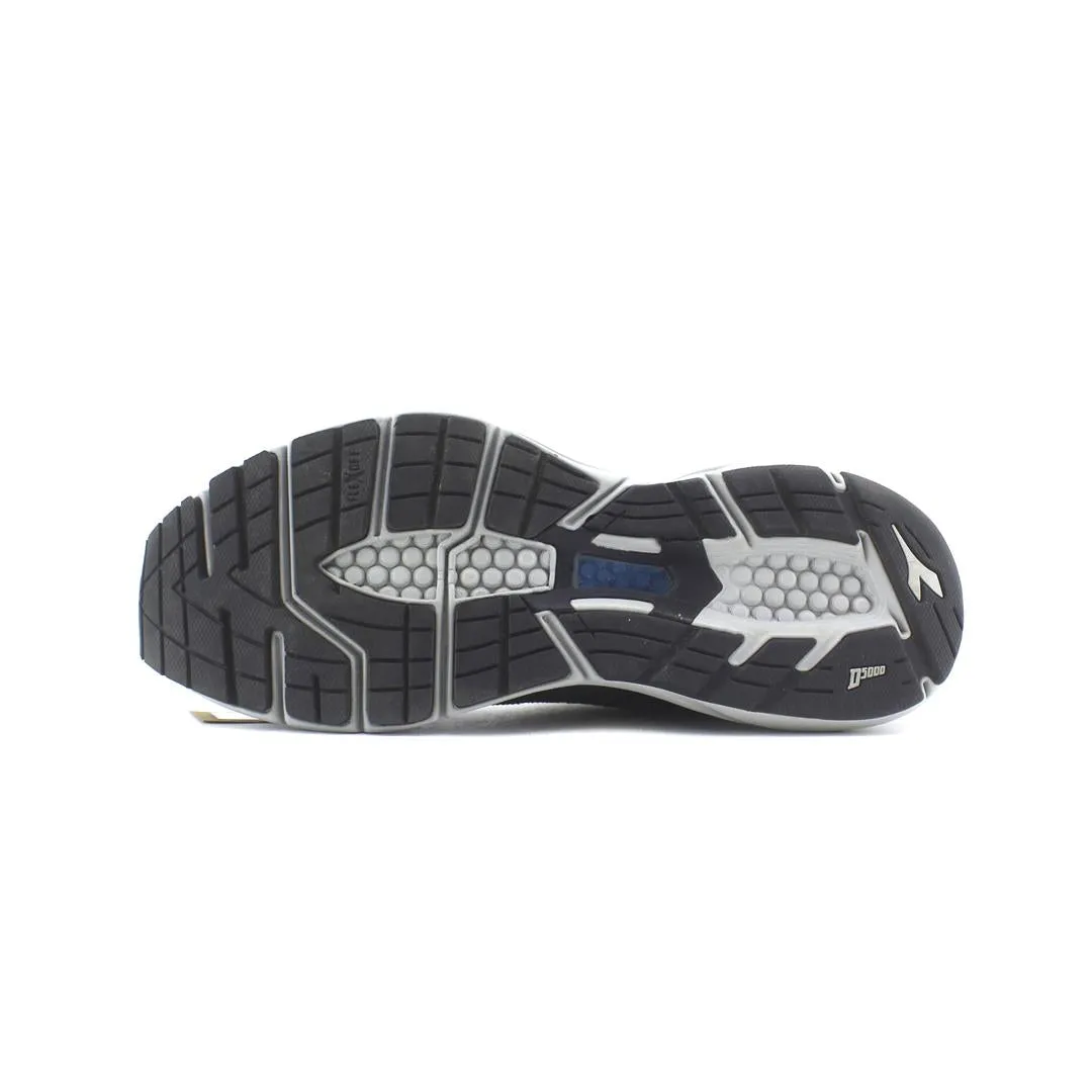 DIADORA BLUSHIELD
